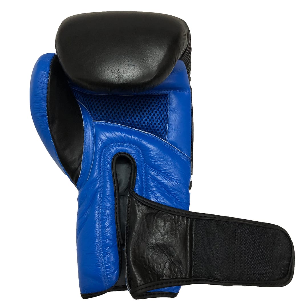 TRAINING BLUE BOXING GLOVES - Image 4