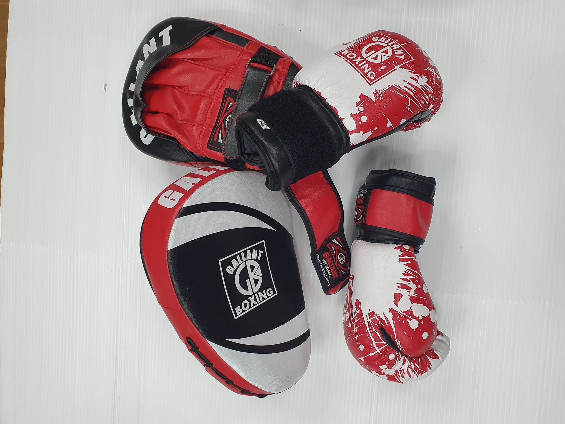 Gallant Boxing Gloves And Pads For Training, Sparring Kids Edition